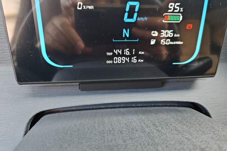 Used Linxys Huangjincang 2024 Economy Version First Class Cabin Odometer Close Up