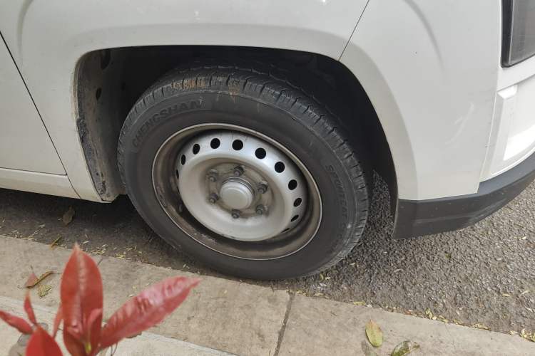 Used Linxys Huangjincang 2024 Economy Version First Class Cabin Right Front Wheel Hub