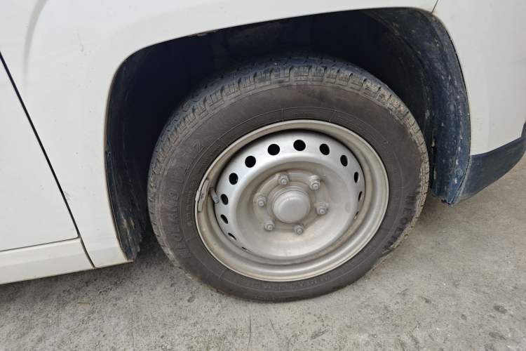 Used Linxys Huangjincang 2024 Economy Version First Class Cabin Right Front Wheel Hub