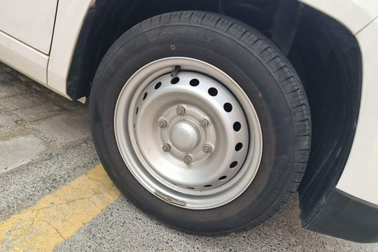 Used Linxys Huangjincang 2024 Economy Version First Class Cabin Right Front Wheel Hub