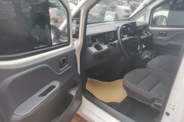 Used Linxys Huangjincang 2025 Value Edition 42.3 kWh Driver Seat