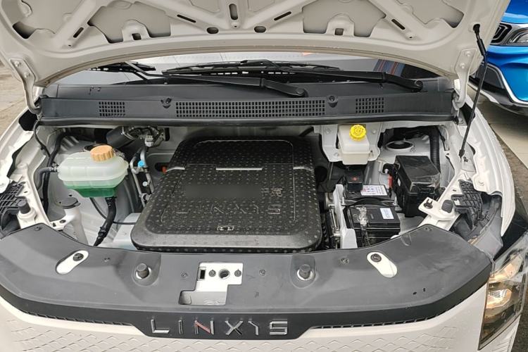 Used Linxys Huangjincang 2025 PULS Cargo Version First-Class Cabin Engine Bay