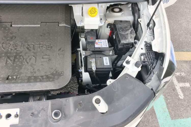 Used Linxys Huangjincang 2025 New Edition First Class Cabin Engine Bay Left