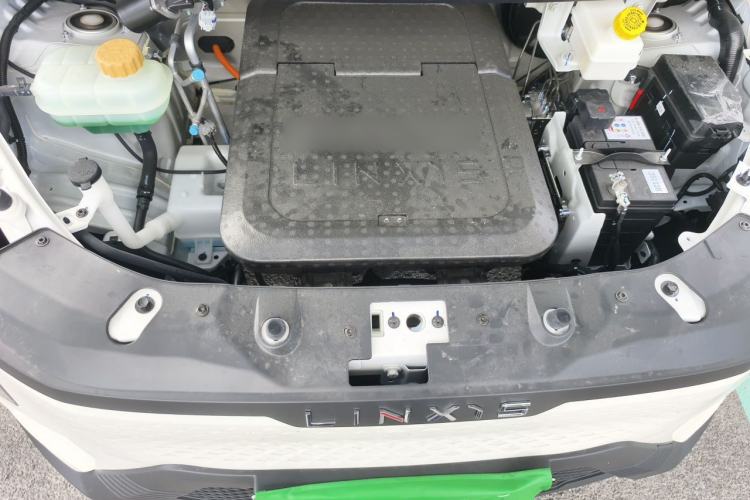 Used Linxys Huangjincang 2025 New Edition First Class Cabin Engine Bay