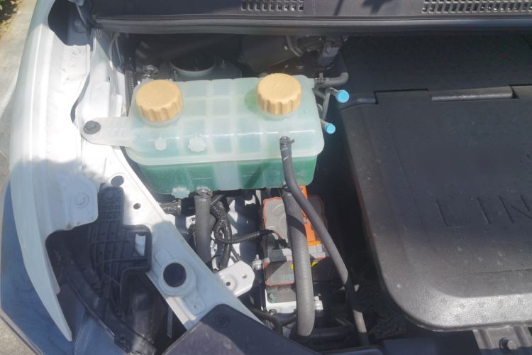 Used Linxys Huangjincang 2025 PLUS Value Edition 42.3 kWh Engine Bay Right