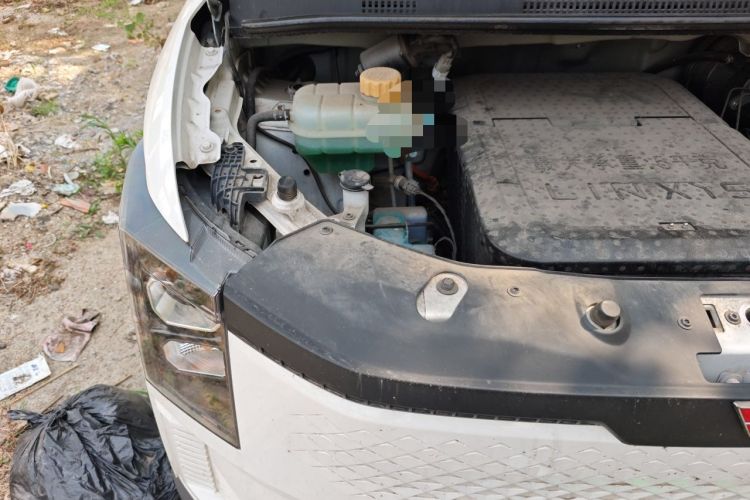Used Linxys Huangjincang  Engine Bay Right