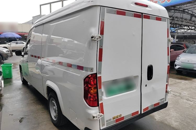 Used Linxys Huangjincang 2025 PULS Cargo Version First-Class Cabin Exterior 2