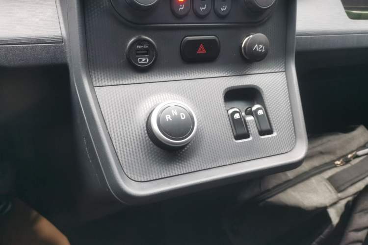 Used Linxys Huangjincang 2025 Value Edition 42.3 kWh Gear Lever