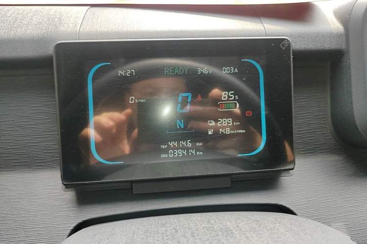 Used Linxys Huangjincang 2025 PULS Cargo Version First-Class Cabin Instrument Cluster