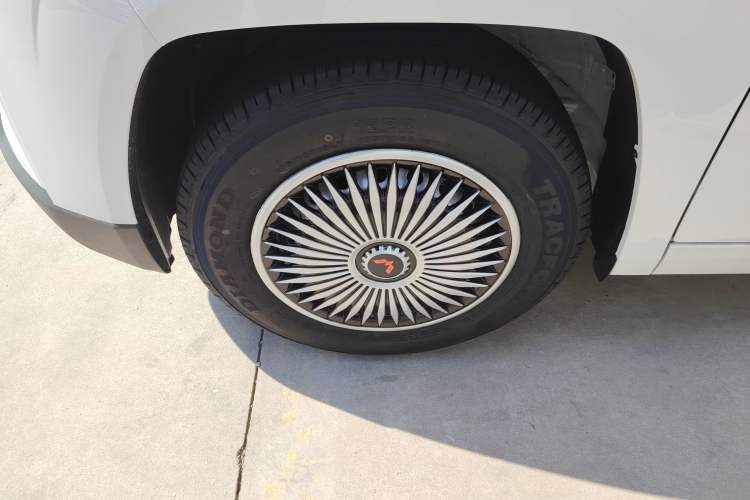 Used Linxys Huangjincang 2025 PULS Cargo Version First-Class Cabin Left Front Wheel Hub