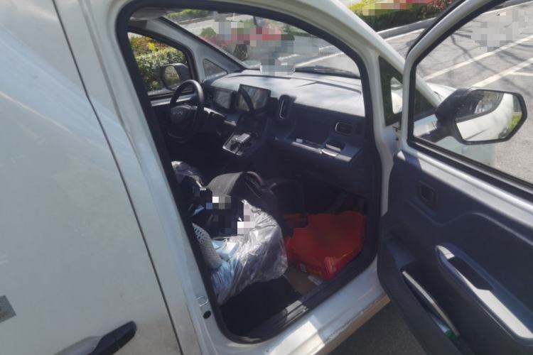 Used Linxys Huangjincang 2025 PLUS Value Edition 42.3 kWh Left Rear Seat