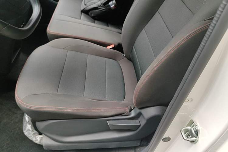 Used Linxys Huangjincang 2025 PULS Cargo Version First-Class Cabin Left Rear Seat