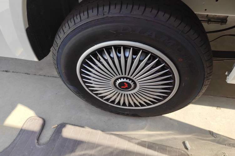 Used Linxys Huangjincang 2025 PULS Cargo Version First-Class Cabin Right Rear Wheel Hub