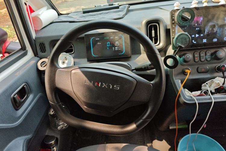 Used Linxys Huangjincang  Steering Wheel