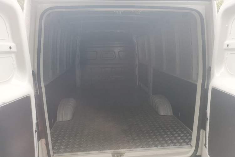 Used Linxys Huangjincang 2025 Value Edition 42.3 kWh Trunk