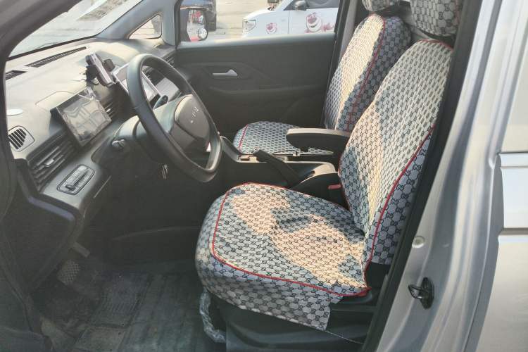 Used Linxys Huangjinka 2023 Leading Edition 13.26 kWh Left Front Seat