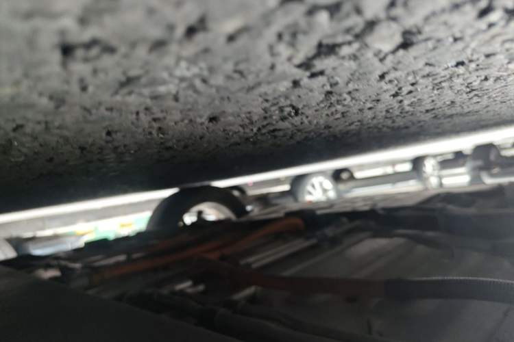 Used LITE 2017 Gravity Edition Chassis Front Left