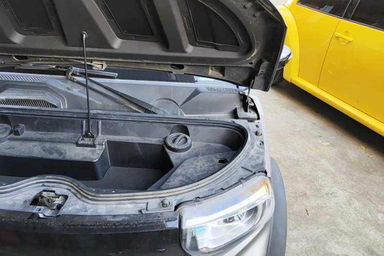 Used LITE 2017 Gravity Edition Engine Bay Left