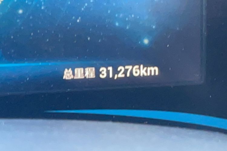 Used LITE 2017 Gravity Edition Odometer Close Up