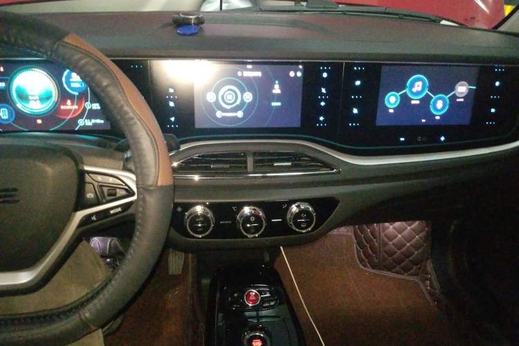 Used LITE 2017 Gravity Edition Audio And AC Panel