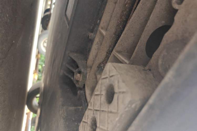 Used LITE 2017 Gravity Edition Chassis Rear Right