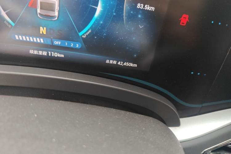 Used LITE 2017 Gravity Edition Odometer Close Up