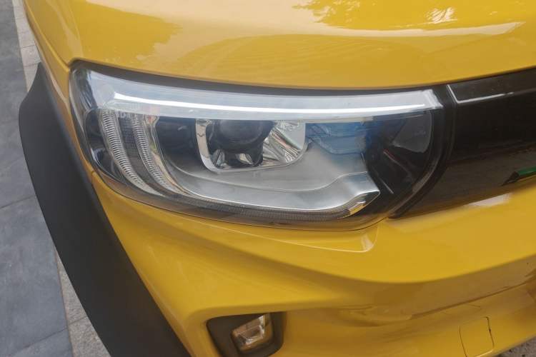 Used LITE 2017 Gravity Edition Right Front Headlight