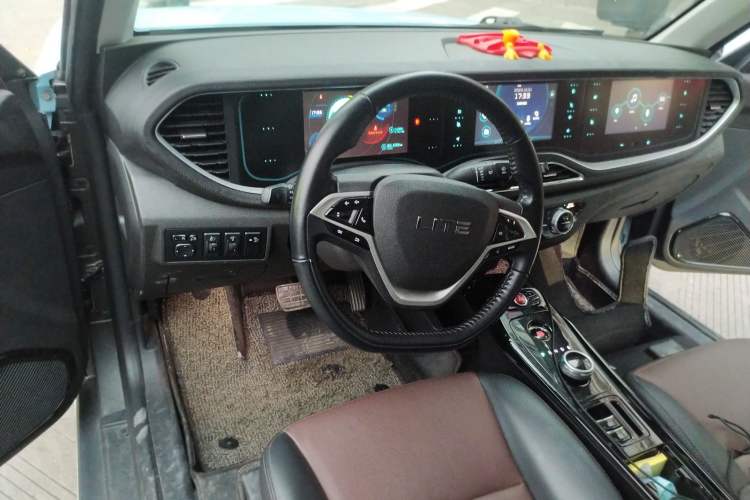Used LITE 2019 R300 Gravity Edition Steering Wheel