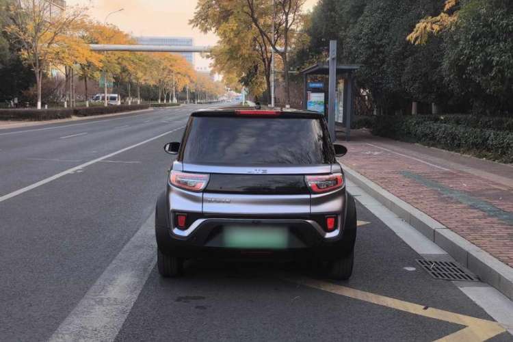 Used LITE 2019 R300 Gravity Edition Exterior 5