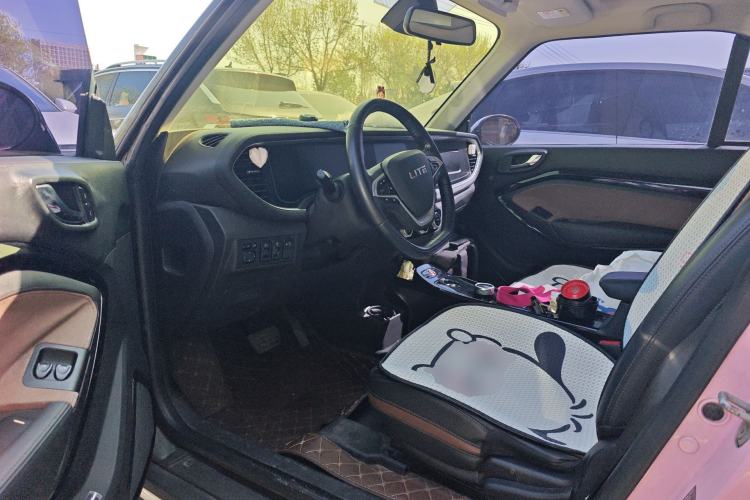 Used LITE 2019 R300 Gravity Edition Driver Seat