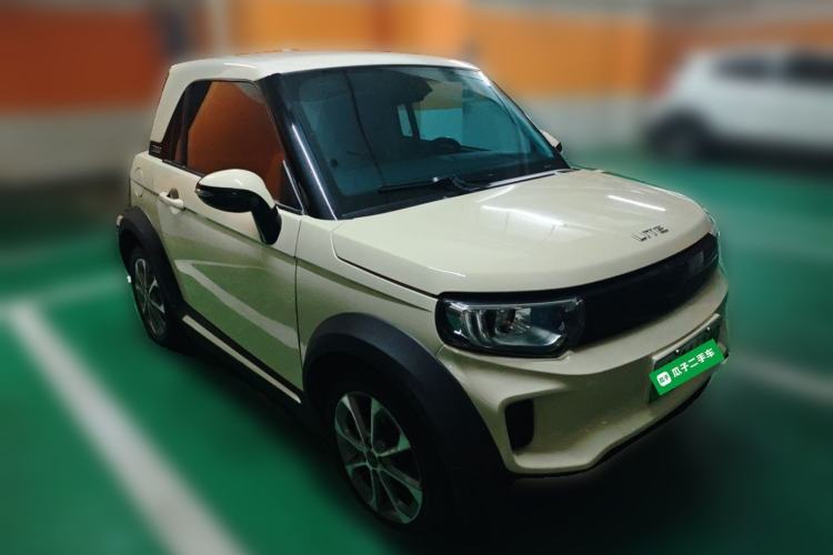 Used LITE 2019 R300 Force Edition Front Right 45 Deg