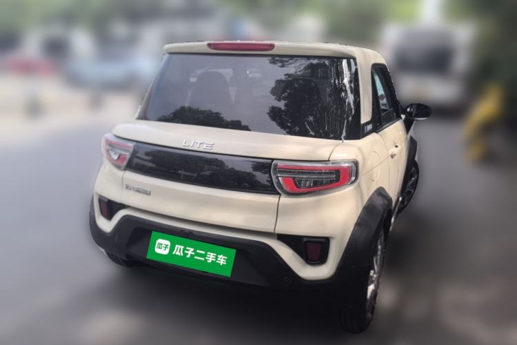 Used LITE 2019 R300 Force Edition Rear Right 45 Deg