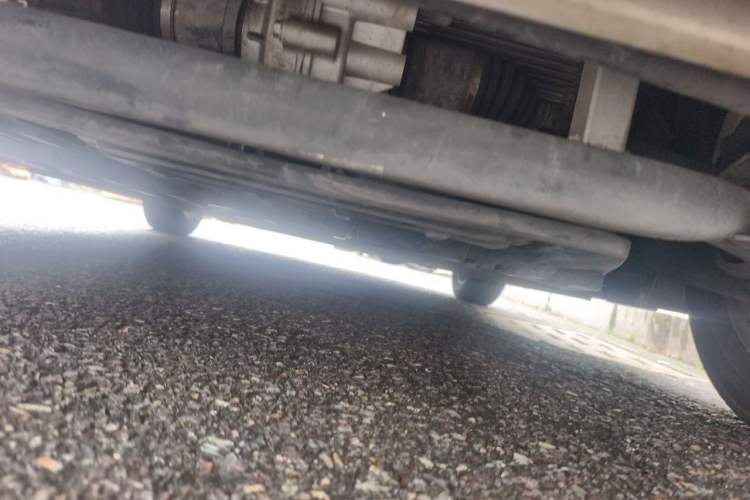 Used LITE 2019 R300 Gravity Edition Chassis Rear