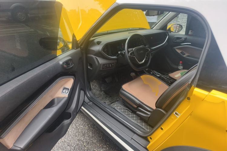 Used LITE 2019 R300 Gravity Edition Driver Seat