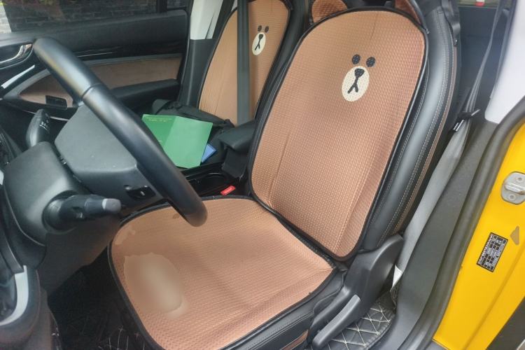 Used LITE 2019 R300 Gravity Edition Left Front Seat