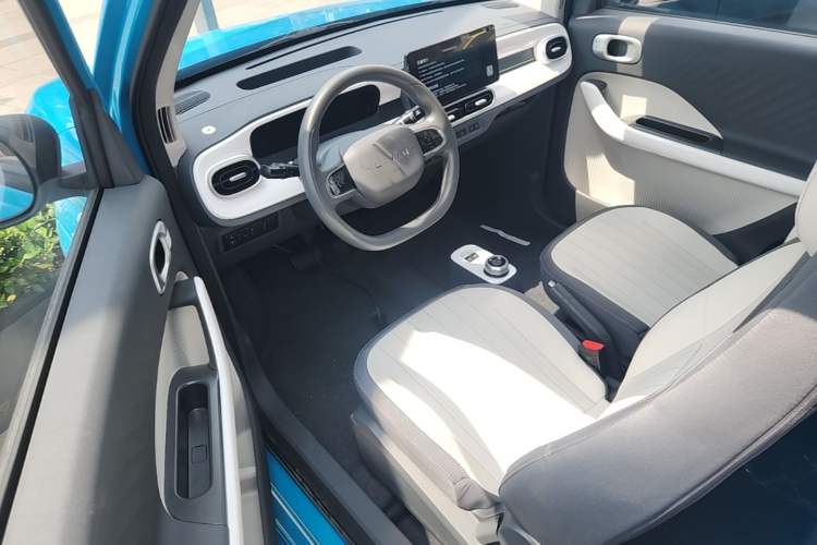 Used Livan Blue Balloon 2025 Model Dynamic Version Driver Seat