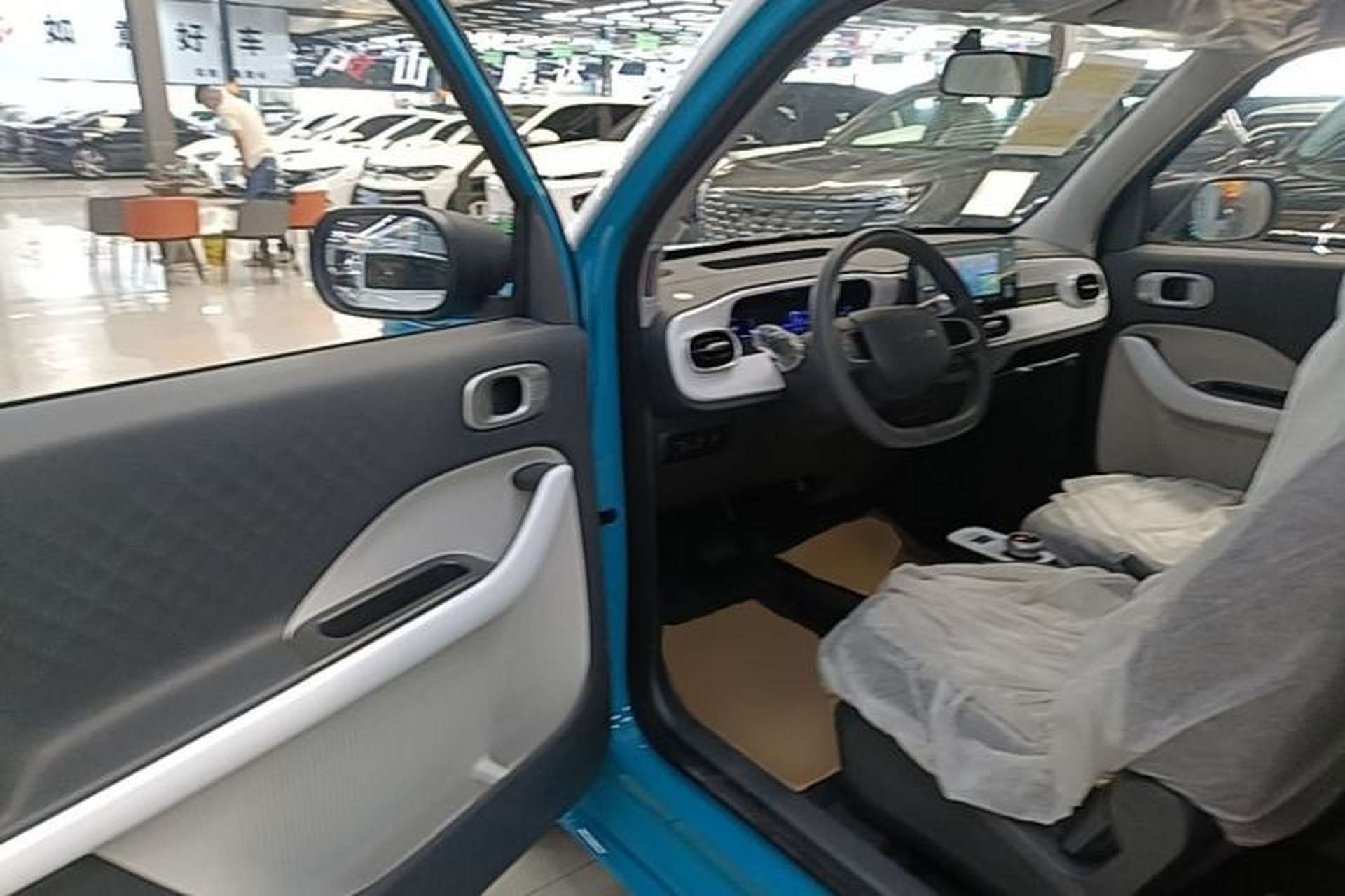 Used Livan Blue Balloon 2025 Model Dynamic Version Driver Seat