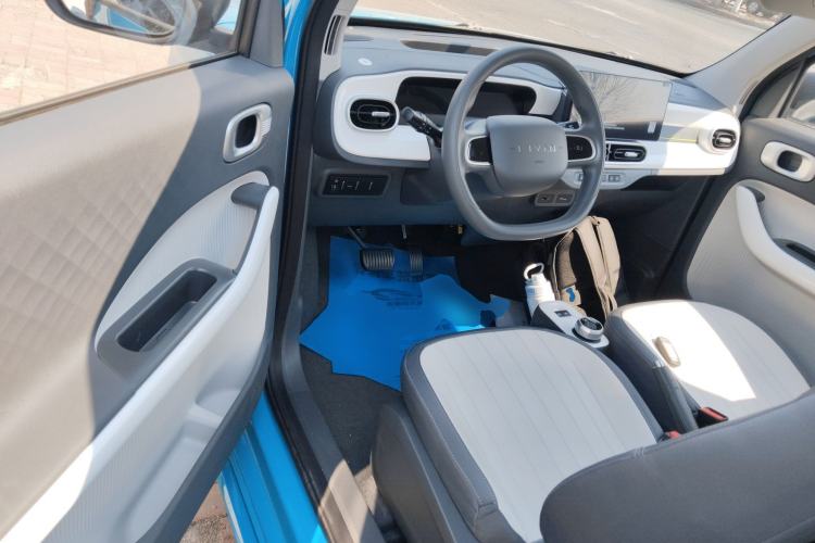 Used Livan Blue Balloon 2025 Model Dynamic Version Driver Seat