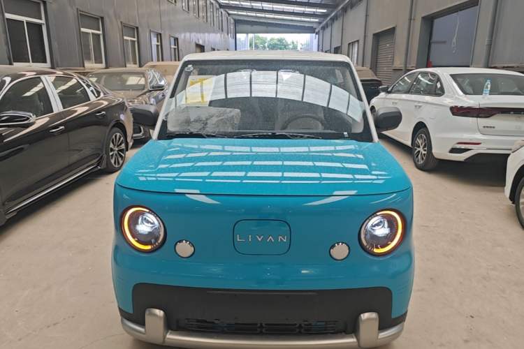 Used Livan Blue Balloon 2025 Model Dynamic Version Front