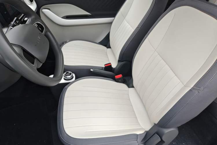 Used Livan Blue Balloon 2025 Model Dynamic Version Left Front Seat