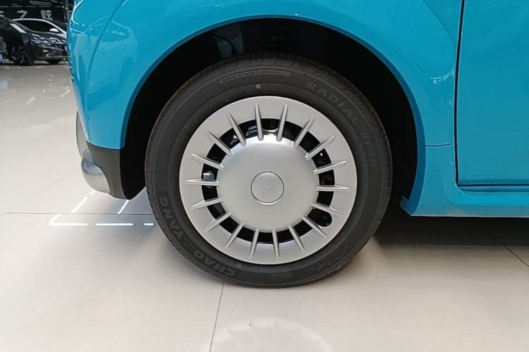 Used Livan Blue Balloon 2025 Model Dynamic Version Left Front Wheel Hub