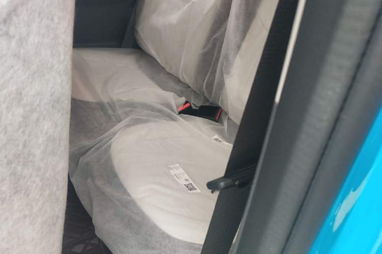 Used Livan Blue Balloon 2025 Model Enjoyment Version Left Rear Seat