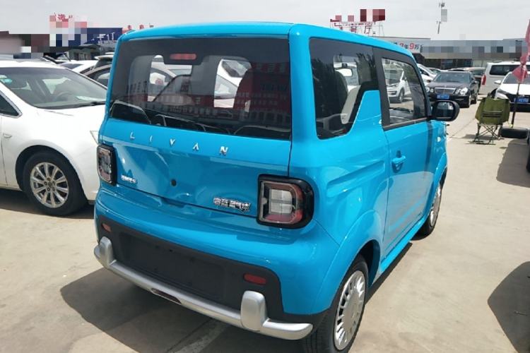 Used Livan Blue Balloon 2025 Model Dynamic Version Rear Right 45 Deg