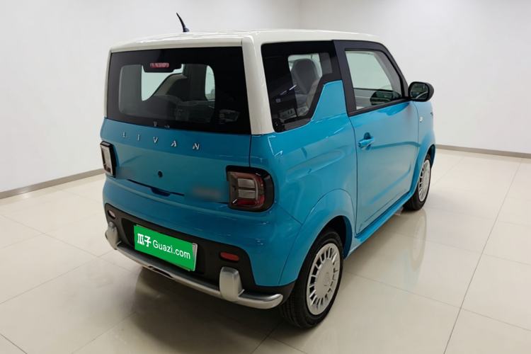 Used Livan Blue Balloon 2025 Model Dynamic Version Rear Right 45 Deg