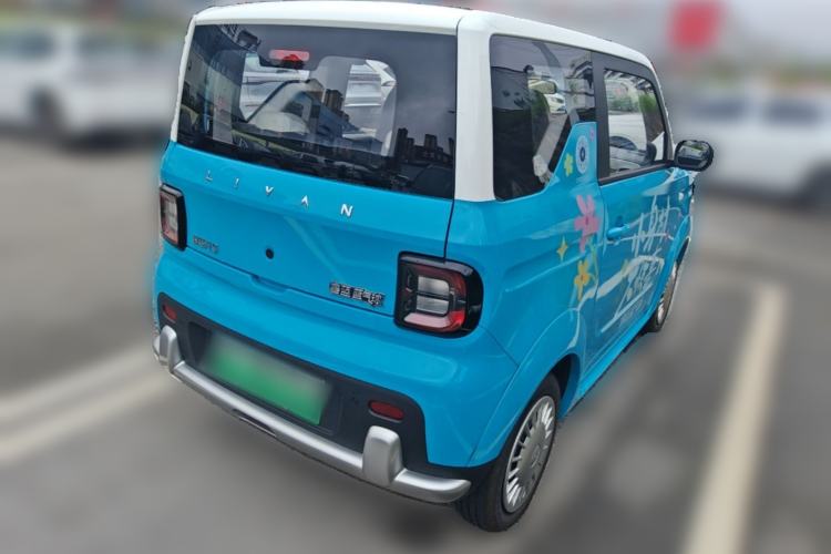 Used Livan Blue Balloon 2025 Model Dynamic Version Rear Right 45 Deg