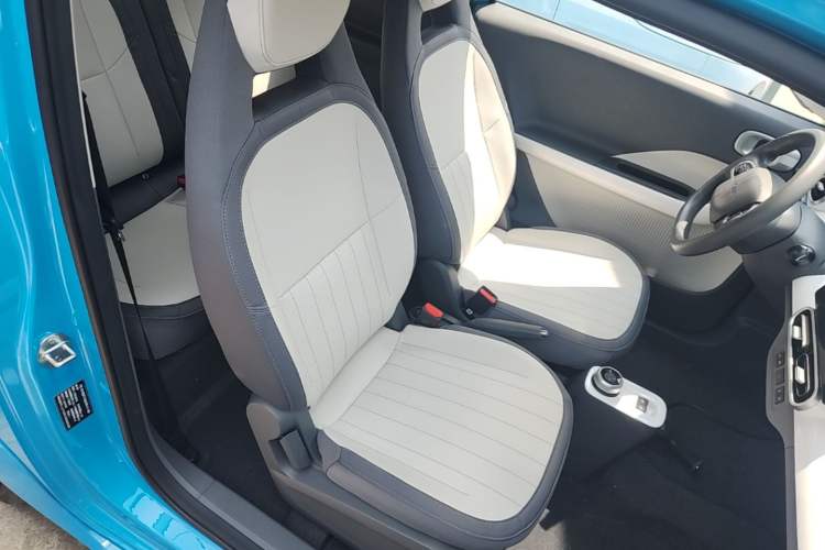 Used Livan Blue Balloon 2025 Model Dynamic Version Right Front Seat