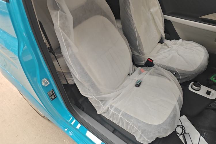 Used Livan Blue Balloon 2025 Model Dynamic Version Right Front Seat
