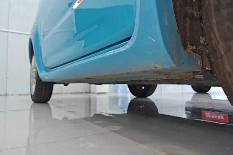 Used Livan Blue Balloon 2025 Model Dynamic Version Right Side Sill