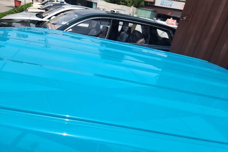 Used Livan Blue Balloon 2025 Model Dynamic Version Roof
