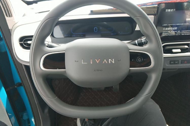 Used Livan Blue Balloon 2025 Model Dynamic Version Steering Wheel